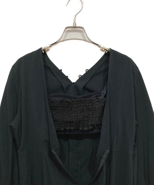 Aimeine（エメイン）Aimeine (エメイン) ループボタンバックオープンIラインワンピース ブラック サイズ:F 未使用品の古着・服飾アイテム