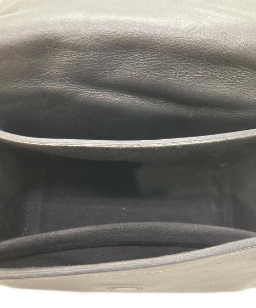 MARY AL TERNA（メアリオルターナ）MARY AL TERNA (メアリオルターナ) フラップショルダーバッグ ブラックの古着・服飾アイテム