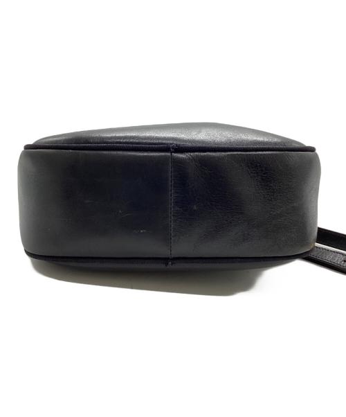 Salvatore Ferragamo（サルヴァトーレ フェラガモ）Salvatore Ferragamo (サルヴァトーレ フェラガモ) ショルダーバッグ ネイビーの古着・服飾アイテム