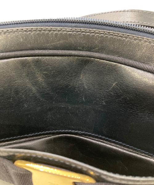 Salvatore Ferragamo（サルヴァトーレ フェラガモ）Salvatore Ferragamo (サルヴァトーレ フェラガモ) ショルダーバッグ ネイビーの古着・服飾アイテム