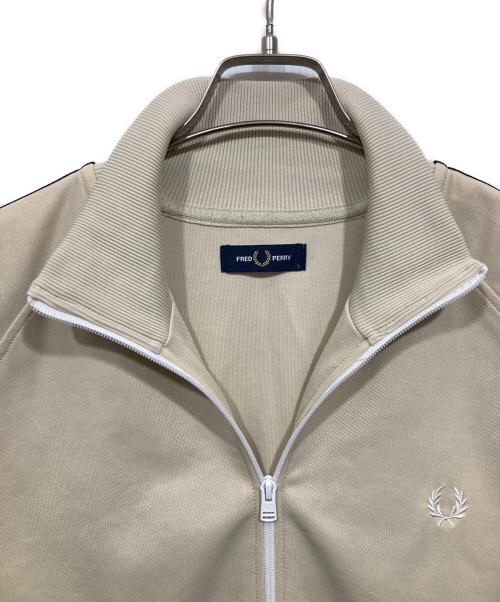 FRED PERRY（フレッドペリー）FRED PERRY (フレッドペリー) トラックジャケット ベージュ サイズ:Lの古着・服飾アイテム