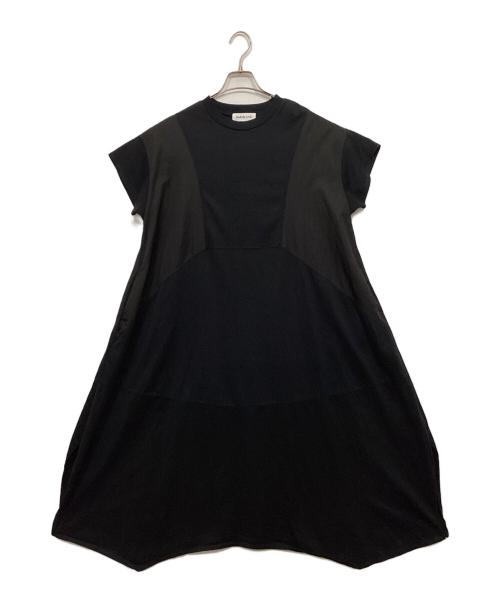 HeRIN.CYE（ヘリンドットサイ）HeRIN.CYE (ヘリンドットサイ) Trapezoid switching dress ブラック サイズ:FREEの古着・服飾アイテム