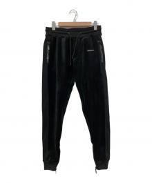 1PIU1UGUALE3 RELAX（ウノピゥウノウグァーレトレ リラックス）の古着「ラインストーン付コーデュロイジョガーパンツ」｜ブラック