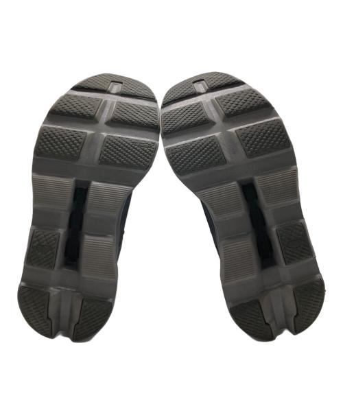 on（オン）on (オン) ローカットスニーカー/Cloudmonster クラウドモンスター ブラック サイズ:24.5の古着・服飾アイテム