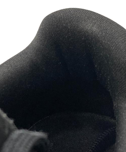 on（オン）on (オン) ローカットスニーカー/Cloudmonster クラウドモンスター ブラック サイズ:24.5の古着・服飾アイテム