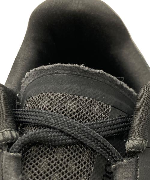 on（オン）on (オン) ローカットスニーカー/Cloudmonster クラウドモンスター ブラック サイズ:24.5の古着・服飾アイテム