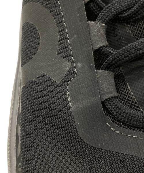 on（オン）on (オン) ローカットスニーカー/Cloudmonster クラウドモンスター ブラック サイズ:24.5の古着・服飾アイテム