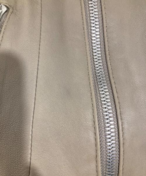 NO ID.（ノーアイディー）NO ID. (ノーアイディー) ラムレザーハイカラーブルゾン ベージュ サイズ:1の古着・服飾アイテム