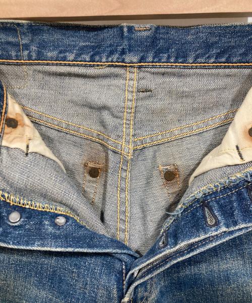 LEVI'S（リーバイス）LEVI'S (リーバイス) 501XXデニムパンツ/均等V オフセット 足長R 隠しリベットあり  ブルー サイズ:表記なしの古着・服飾アイテム