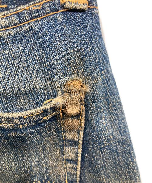 LEVI'S（リーバイス）LEVI'S (リーバイス) 501XXデニムパンツ/均等V オフセット 足長R 隠しリベットあり  ブルー サイズ:表記なしの古着・服飾アイテム