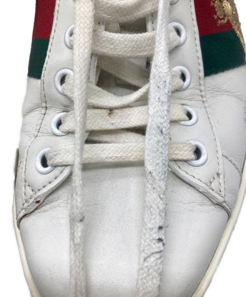 GUCCI（グッチ）GUCCI (グッチ) ビー刺繍ローカットスニーカー /  Ace Embroidered ホワイト サイズ:25.5㎝の古着・服飾アイテム