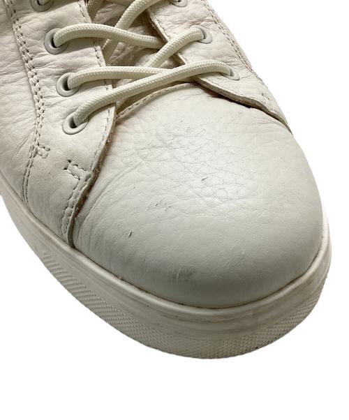 EMPORIO ARMANI（エンポリオ アルマーニ）EMPORIO ARMANI (エンポリオ アルマーニ) スニーカー ホワイト サイズ:UK9の古着・服飾アイテム