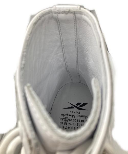 Martin Margiela22（マルタン・マルジェラ22）Martin Margiela22 (マルタン・マルジェラ22) REEBOK (リーボック) TABI INSTAPUMP FURY / タビインスタポンプハイカットスニーカー ホワイト サイズ:27㎝の古着・服飾アイテム