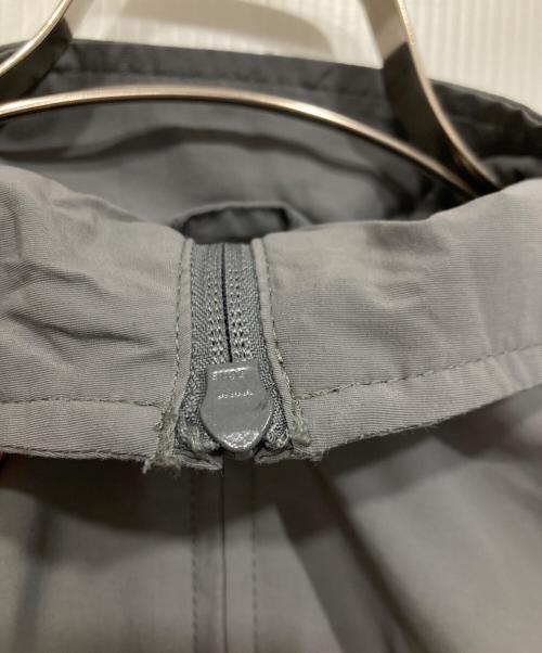 SUPREME（シュプリーム）Supreme (シュプリーム) コントラストパイピングトラックジャケット / Contrast Piping Track Jacket グレー サイズ:Mの古着・服飾アイテム