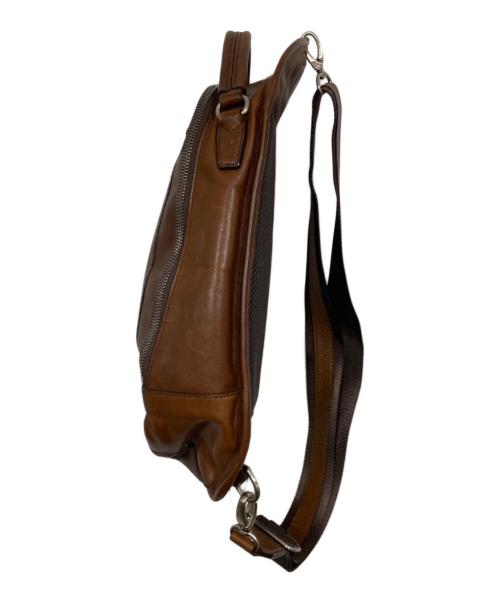 LEXUS（レクサス）LEXUS (レクサス) ボディーバッグ ブラウンの古着・服飾アイテム