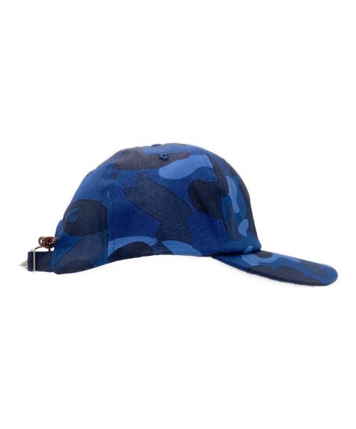 A BATHING APE（ア ベイシング エイプ）A BATHING APE (ア ベイシング エイプ) COLOR CAMO APE HEAD ONE POINT PANEL CAP ネイビー サイズ:F 未使用品の古着・服飾アイテム