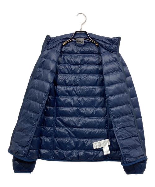 EMPORIO ARMANI EA7（エンポリオアルマーニ イーエーセブン）EMPORIO ARMANI EA7 (エンポリオアルマーニ イーエーセブン) ダウンジャケット ネイビー サイズ:Sの古着・服飾アイテム