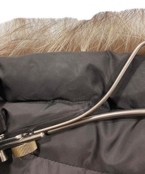 BURBERRY BLACK LABEL（バーバリーブラックレーベル）BURBERRY BLACK LABEL (バーバリーブラックレーベル) フォックスファー付ダウンコート ブラウン サイズ:LLの古着・服飾アイテム