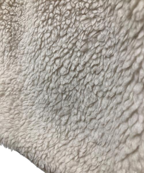 Patagonia（パタゴニア）Patagonia (パタゴニア) リバーシブル・レディ・フレディ・フーディ ベージュ サイズ:キッズサイズXXL（16-18）の古着・服飾アイテム