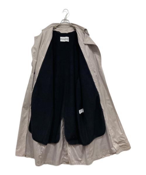 PERVERZE（パーバーズ）PERVERZE (パーバーズ) ラージダブルブレストコート / Large Double Brest Coat グレー サイズ:Freeの古着・服飾アイテム