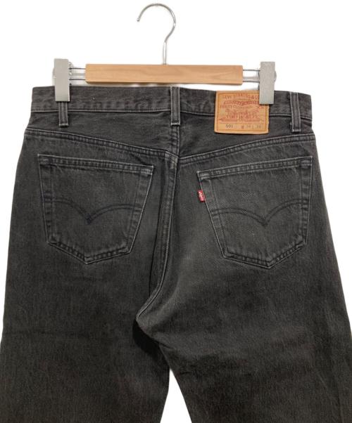 LEVI'S（リーバイス）LEVI'S (リーバイス) 後染めブラック デニムパンツ グレー サイズ:W34（86cm）の古着・服飾アイテム
