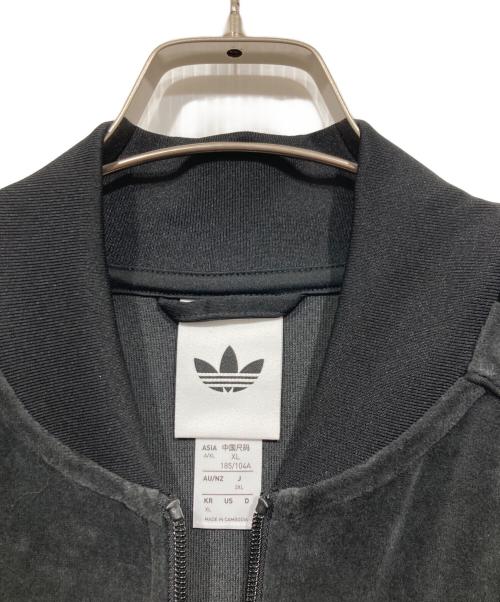 adidas（アディダス）adidas (アディダス) ベロアジャケット / アディカラー ベロア トラックトップ ブラック サイズ:2XLの古着・服飾アイテム