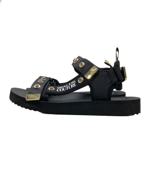 VERSACE JEANS COUTURE（ヴェルサーチ ジーンズクチュール）VERSACE JEANS COUTURE (ヴェルサーチ ジーンズクチュール) サンダル ブラック サイズ:UK9の古着・服飾アイテム