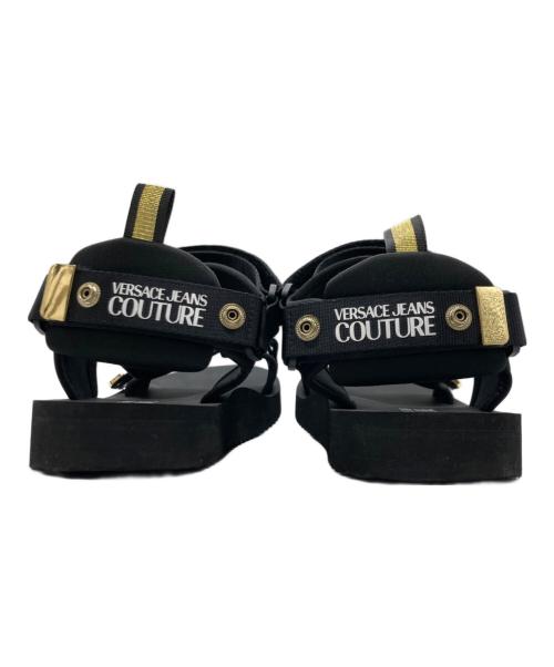 VERSACE JEANS COUTURE（ヴェルサーチ ジーンズクチュール）VERSACE JEANS COUTURE (ヴェルサーチ ジーンズクチュール) サンダル ブラック サイズ:UK9の古着・服飾アイテム
