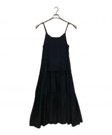 Loungedress（ラウンジドレス）の古着「サテンティアードキャミワンピース」｜ブラック