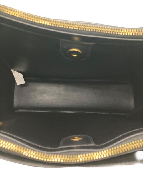 CHARLES & KEITH（チャールズアンドキース）CHARLES & KEITH (チャールズアンドキース) クラッシックダブルハンドルトートバッグ ブラックの古着・服飾アイテム