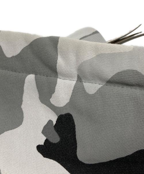 COACH（コーチ）COACH (コーチ) カモフラジップパーカー グレー サイズ:Lの古着・服飾アイテム