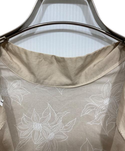 foufou（フーフー ザドレス）foufou (フーフー ザドレス) はなたば クレマチス ワンピース ベージュ サイズ:1の古着・服飾アイテム