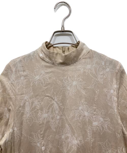 foufou（フーフー ザドレス）foufou (フーフー ザドレス) はなたば クレマチス ワンピース ベージュ サイズ:1の古着・服飾アイテム