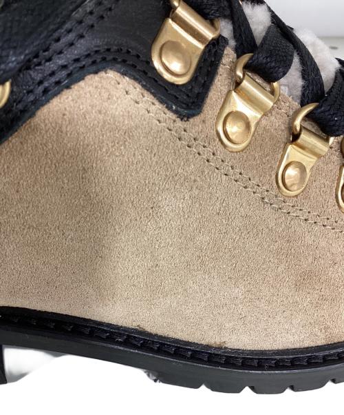 anonymous copenhagen（アノニマスコペンハーゲン）anonymous copenhagen (アノニマスコペンハーゲン) テディブーツ ベージュ×ブラック サイズ:38の古着・服飾アイテム