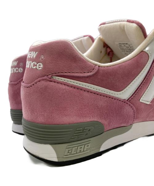 NEW BALANCE（ニューバランス）NEW BALANCE (ニューバランス) ローカットスニーカー/30周年 イングランド製 ピンク サイズ:UK11/2の古着・服飾アイテム