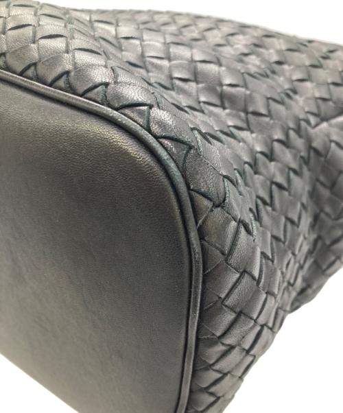 BOTTEGA VENETA（ボッテガベネタ）BOTTEGA VENETA (ボッテガベネタ) 巾着イントレチャートハンドバッグ ブラックの古着・服飾アイテム
