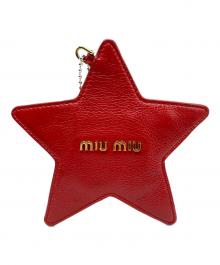 MIU MIU（ミュウミュウ）の古着「バッグチャーム」｜レッド