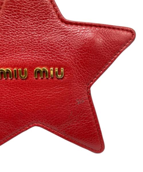 MIU MIU（ミュウミュウ）MIU MIU (ミュウミュウ) バッグチャーム レッドの古着・服飾アイテム