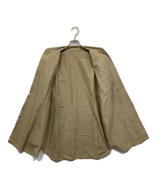 US ARMY（ユーエスアーミー）US ARMY (ユーエスアーミー) チノシャツ ベージュ サイズ:サイズ記載なしの古着・服飾アイテム