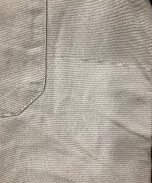 US ARMY（ユーエスアーミー）US ARMY (ユーエスアーミー) チノシャツ ベージュ サイズ:サイズ記載なしの古着・服飾アイテム