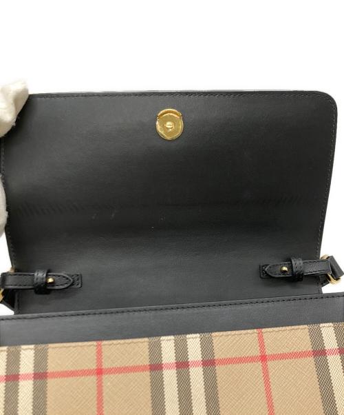 BURBERRY（バーバリー）BURBERRY (バーバリー) ハンプシャー ショルダーバッグ ブラックの古着・服飾アイテム