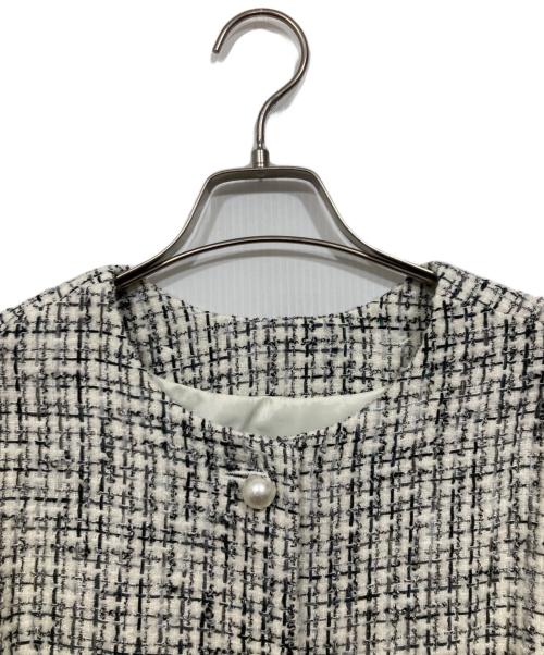 BEARDSLEY（ビアズリー）BEARDSLEY (ビアズリー) パールボタンツイードジャケット ホワイト サイズ:Ｆの古着・服飾アイテム