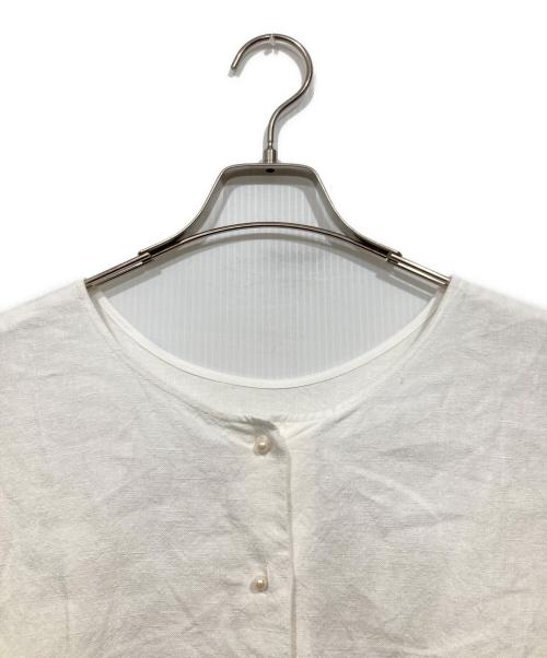 BEARDSLEY（ビアズリー）BEARDSLEY (ビアズリー) パールボタンリネン前後ブラウス ホワイト サイズ:Fの古着・服飾アイテム