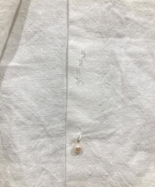 BEARDSLEY（ビアズリー）BEARDSLEY (ビアズリー) パールボタンリネン前後ブラウス ホワイト サイズ:Fの古着・服飾アイテム