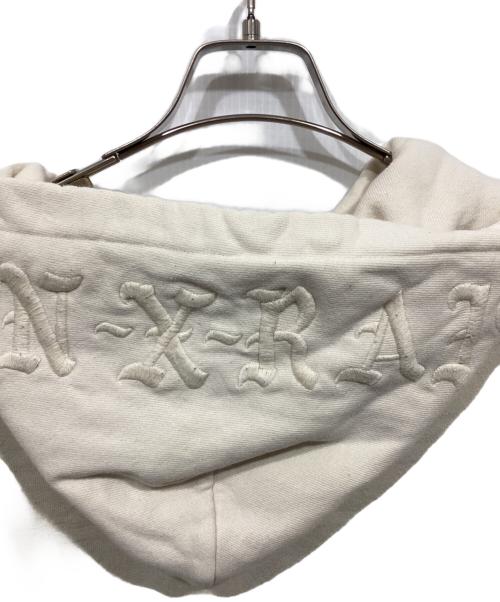 BORN X RAISED（ボーン レイズド）BORN X RAISED (ボーン レイズド) プルオーバーパーカー アイボリー サイズ:Lの古着・服飾アイテム