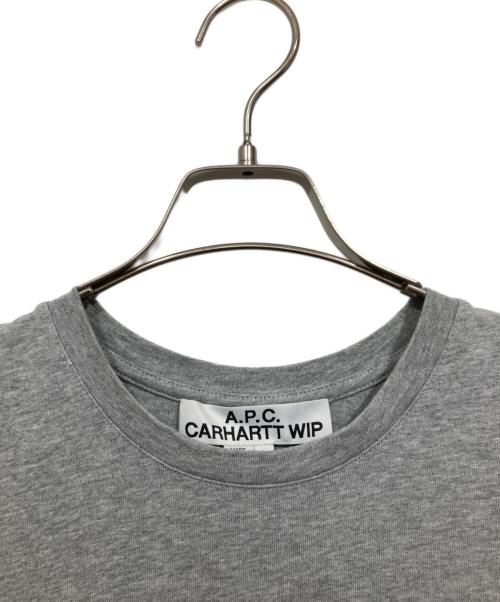 A.P.C.（アーペーセー）A.P.C. (アーペーセー) CARHARTT WIP (カーハート ワーク イン プログレス) プリントTシャツ グレー サイズ:XLの古着・服飾アイテム