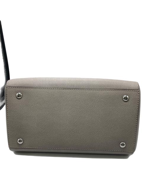MICHAEL KORS（マイケル・コース）MICHAEL KORS (マイケル・コース) 2WAYショルダーバッグ ベージュの古着・服飾アイテム