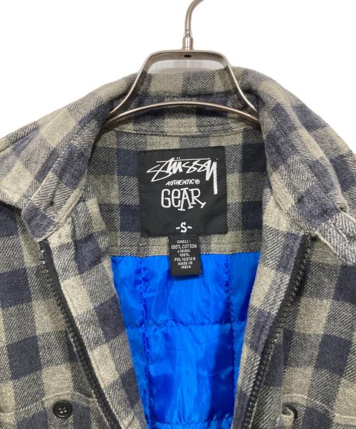 stussy（ステューシー）stussy (ステューシー) ジップアップジャケット グレー×ネイビー サイズ:Sの古着・服飾アイテム