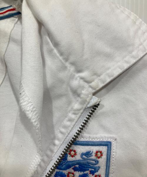 UMBRO（アンブロ）UMBRO (アンブロ) ハーフジップジャケット ホワイト サイズ:Ｍの古着・服飾アイテム