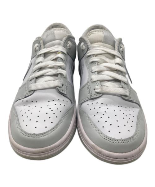 NIKE（ナイキ）NIKE (ナイキ) ローカットスニーカー ホワイト×グレー サイズ:23.5の古着・服飾アイテム